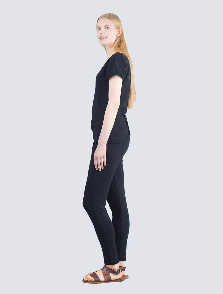 LILLE-Eini-t-shirt-black