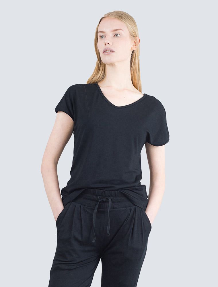 LILLE-Eini-t-shirt-black